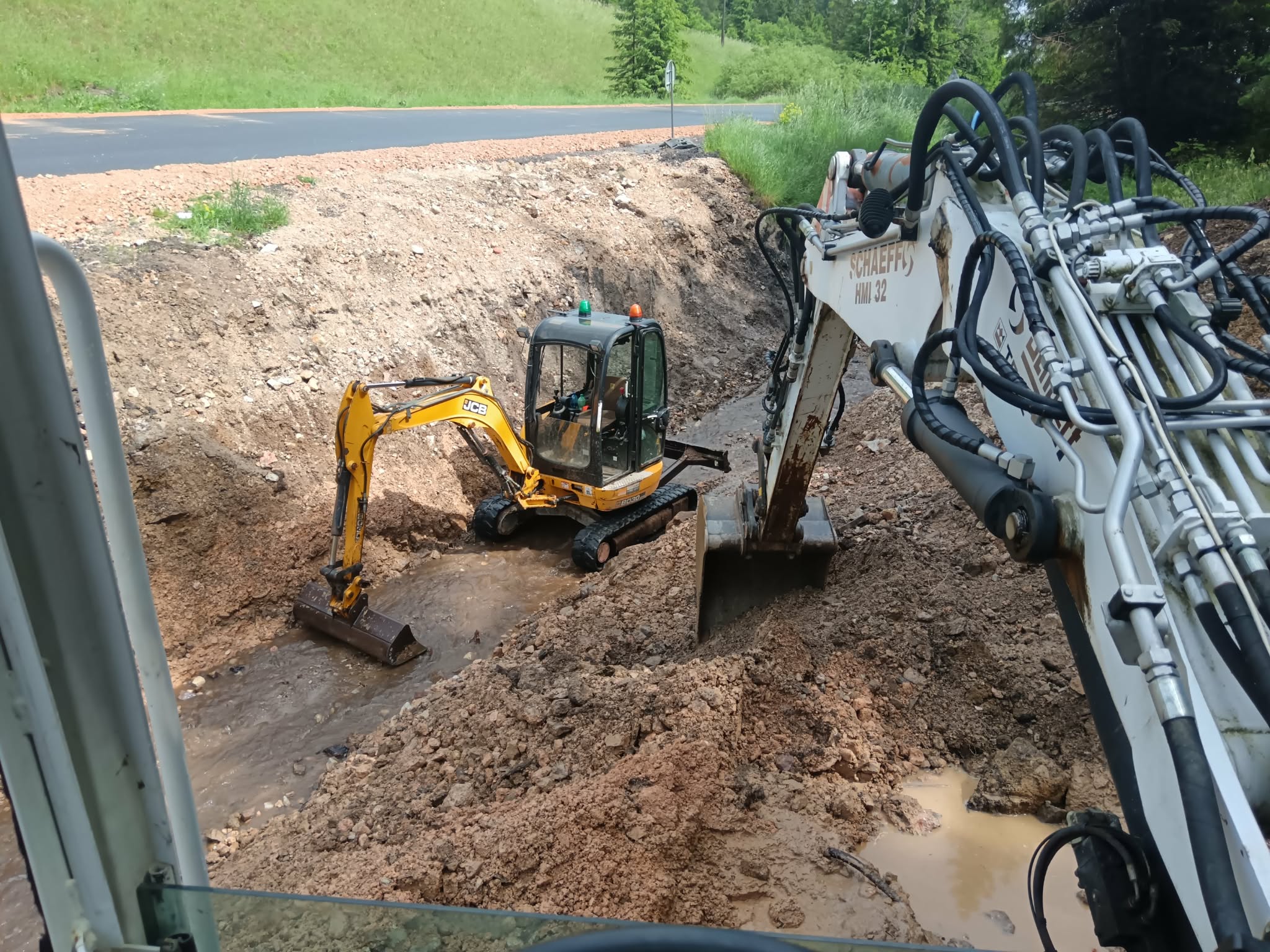 JCB 8030 – 3t · pásový minibáger